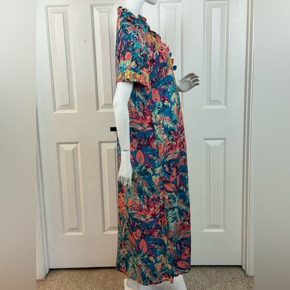 Soft Surroundings Vibrant Floral Coverup - Picture 6 of 17